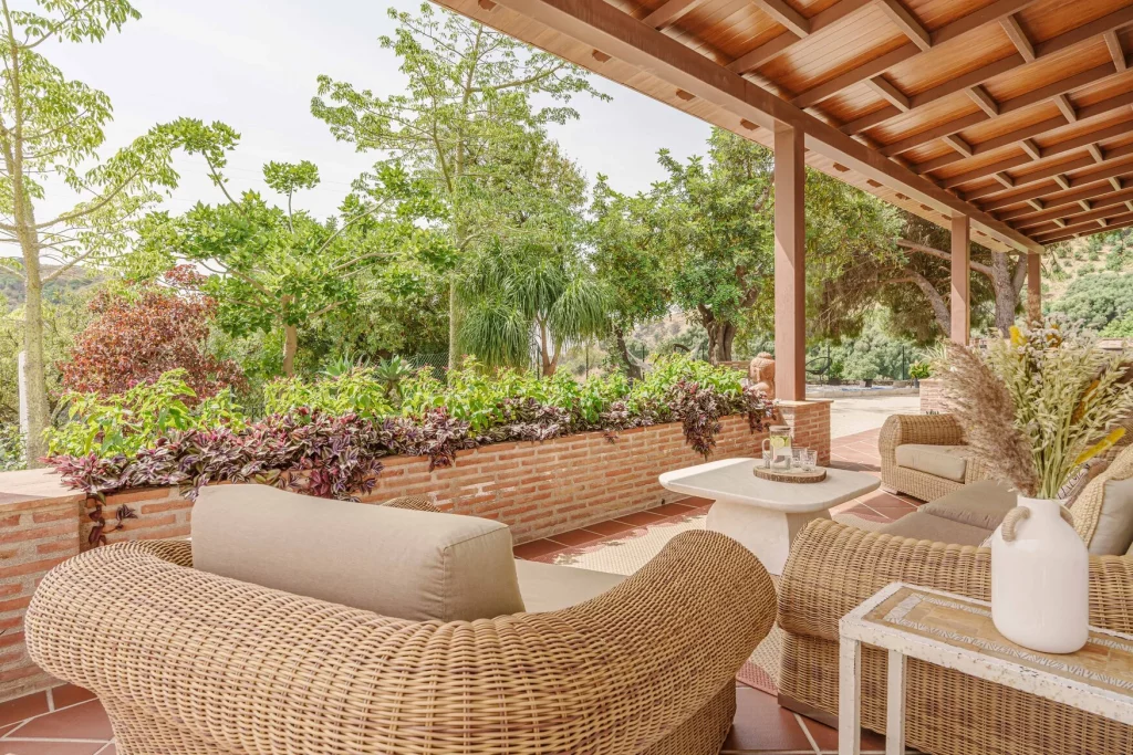 terrace-nature-reconnect-innerlife-recovery-best-rehab-spain-treatment-center-near-me-alcohol-addiction-drugs-depression-anxiety-burnout-codependency
