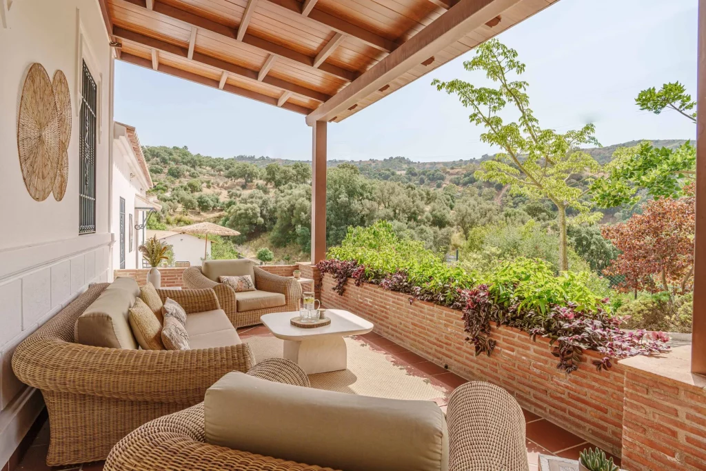 terrace-outdoors-innerlife-recovery-best-rehab-spain-treatment-center-near-me-alcohol-addiction-drugs-depression-anxiety-burnout-codependency-deluxe-program
